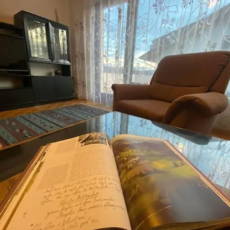Spacious Haven With Homey Vibes Near Ljubljana Appartement Horjul